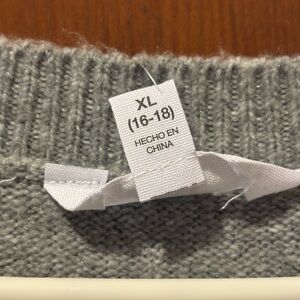 Time and Tru Light Gray Crew Neck Sweater XL